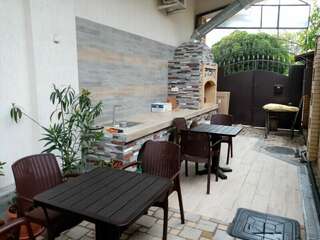 Гостевой дом Садко на Шевченко 79 Анапа Семейный 2-х комнатный номер !-15