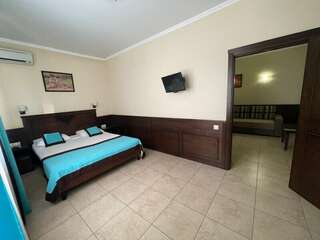 Гостевой дом Садко на Шевченко 79 Анапа Семейный 2-х комнатный номер !-6